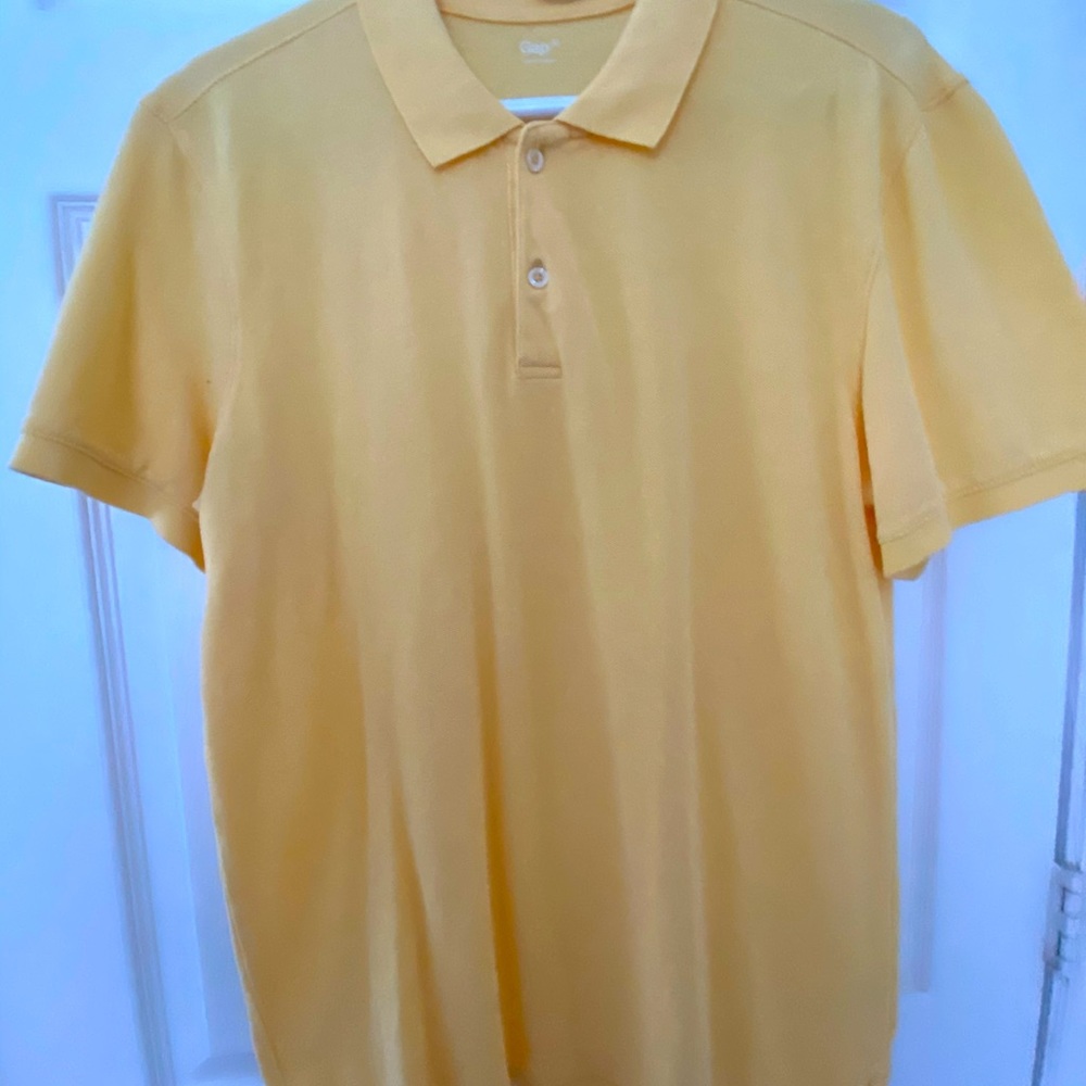 Gap yellow polo 👕 size medium